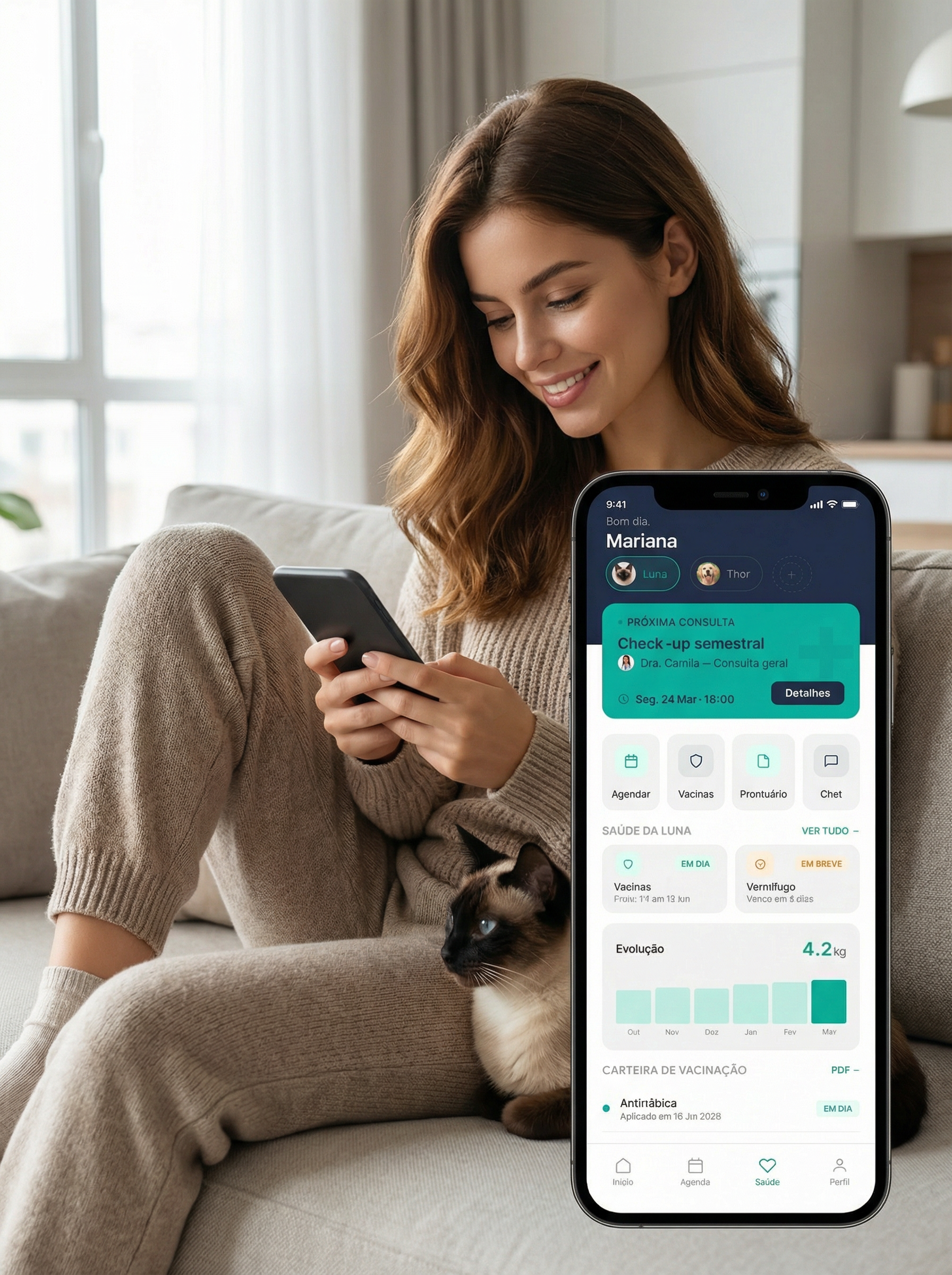 Tutora usando o app +veovet com sua gata